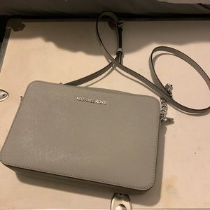 Michael Kors JetSet Crossbody